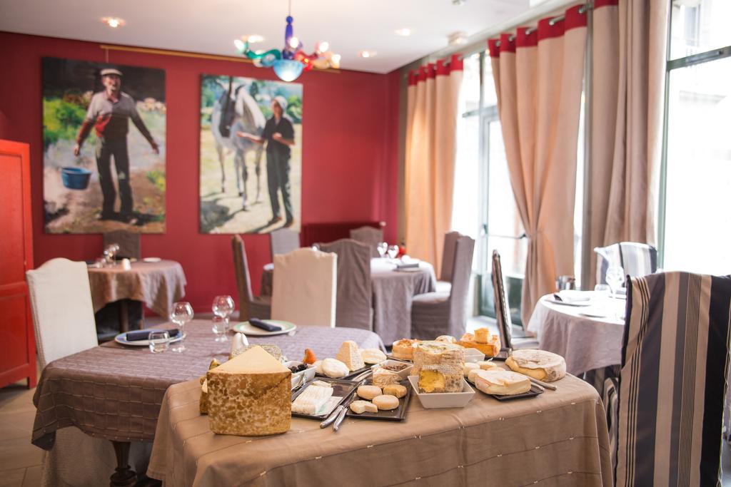 Hotel Et Restaurant Le Regina Le Puy-en-Velay Εξωτερικό φωτογραφία